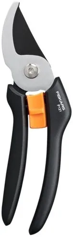 Fiskars Solid P121 секатор плоскостной